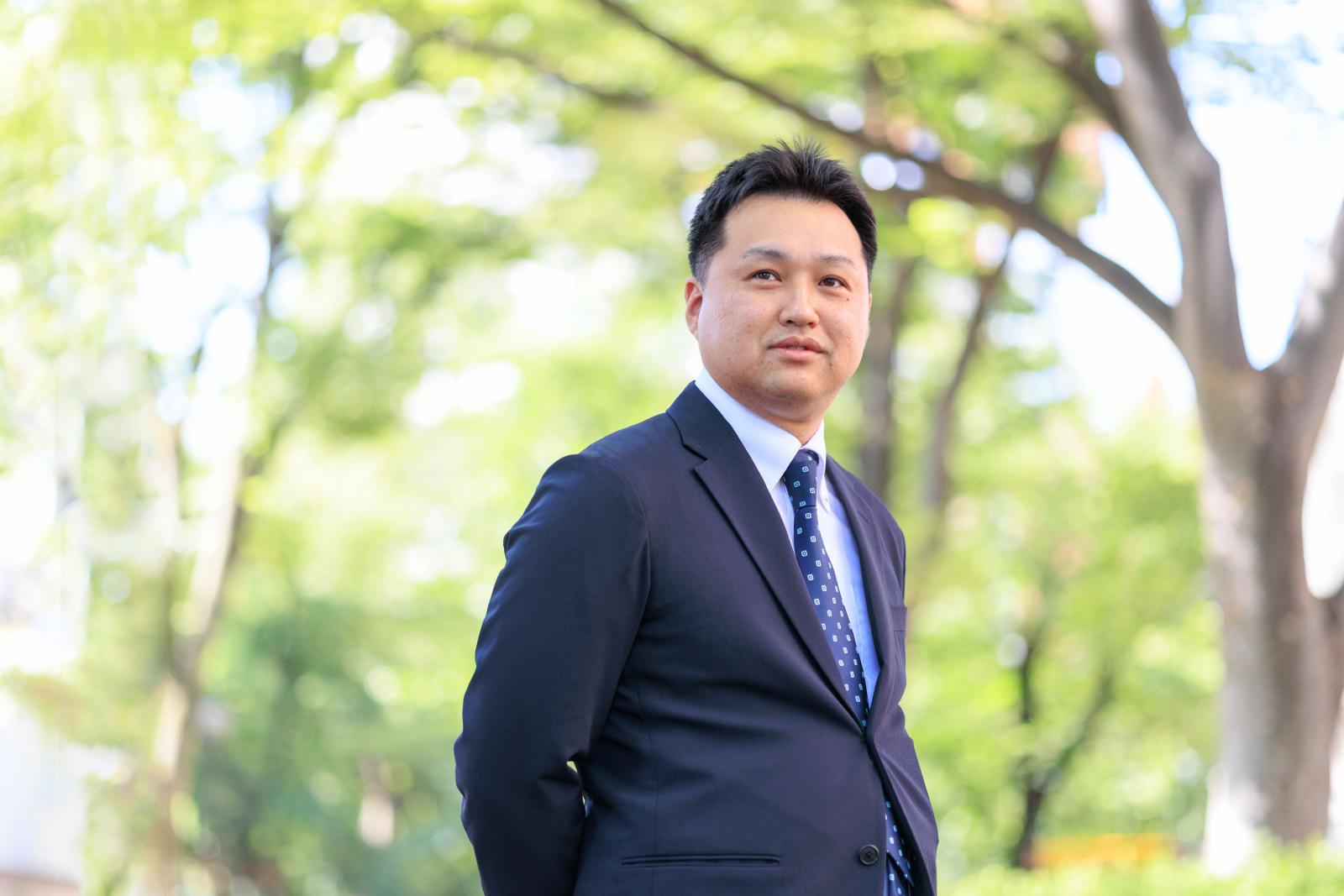 小陽 愼
